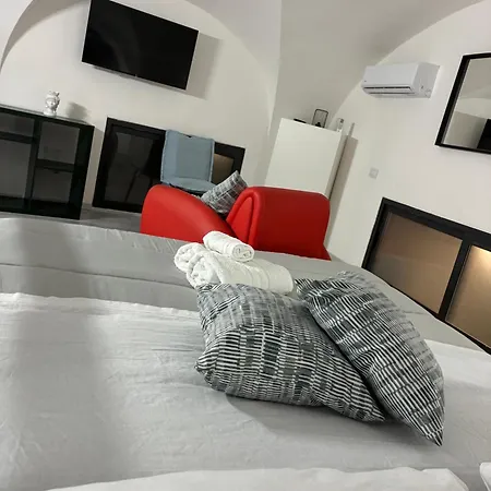 Stazione Apartamento *