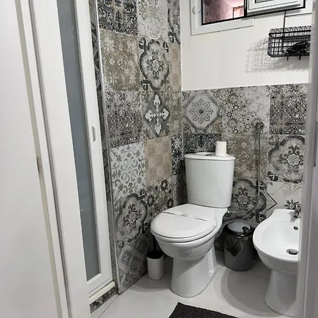 Stazione Apartamento *